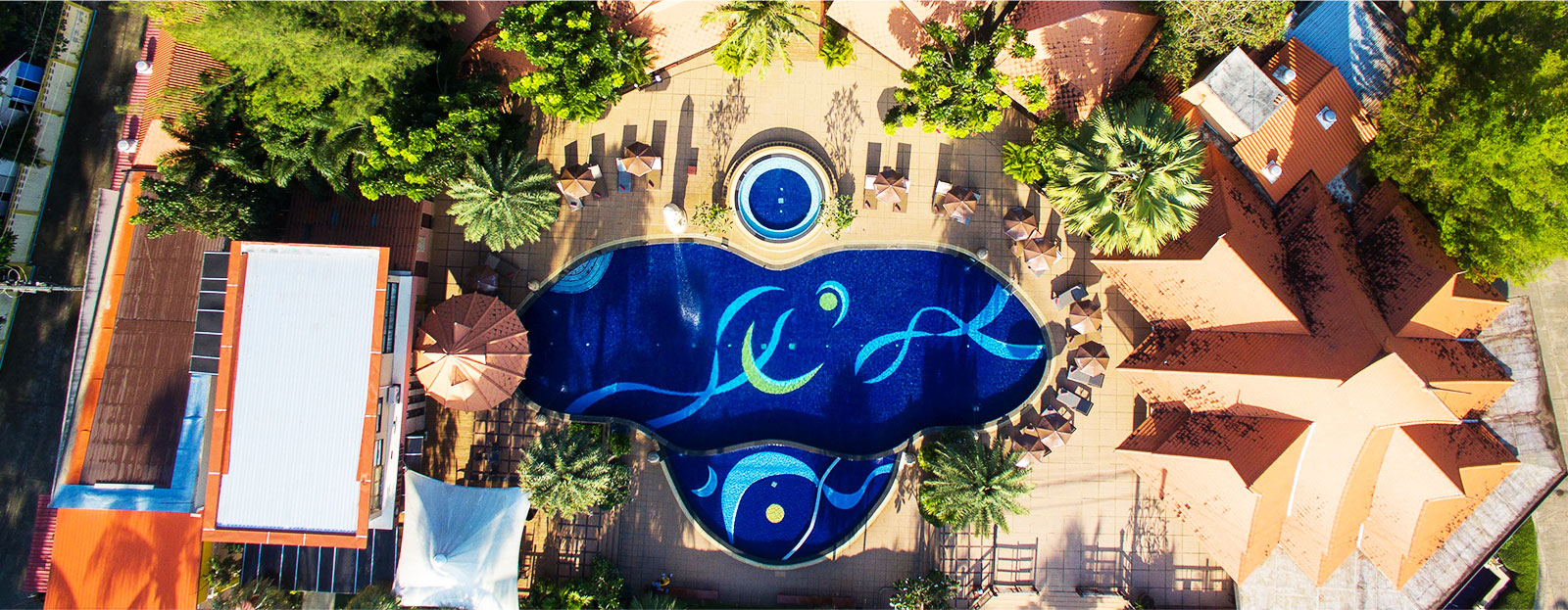 ฤดูฝน (มิถุนายน - ตุลาคม)